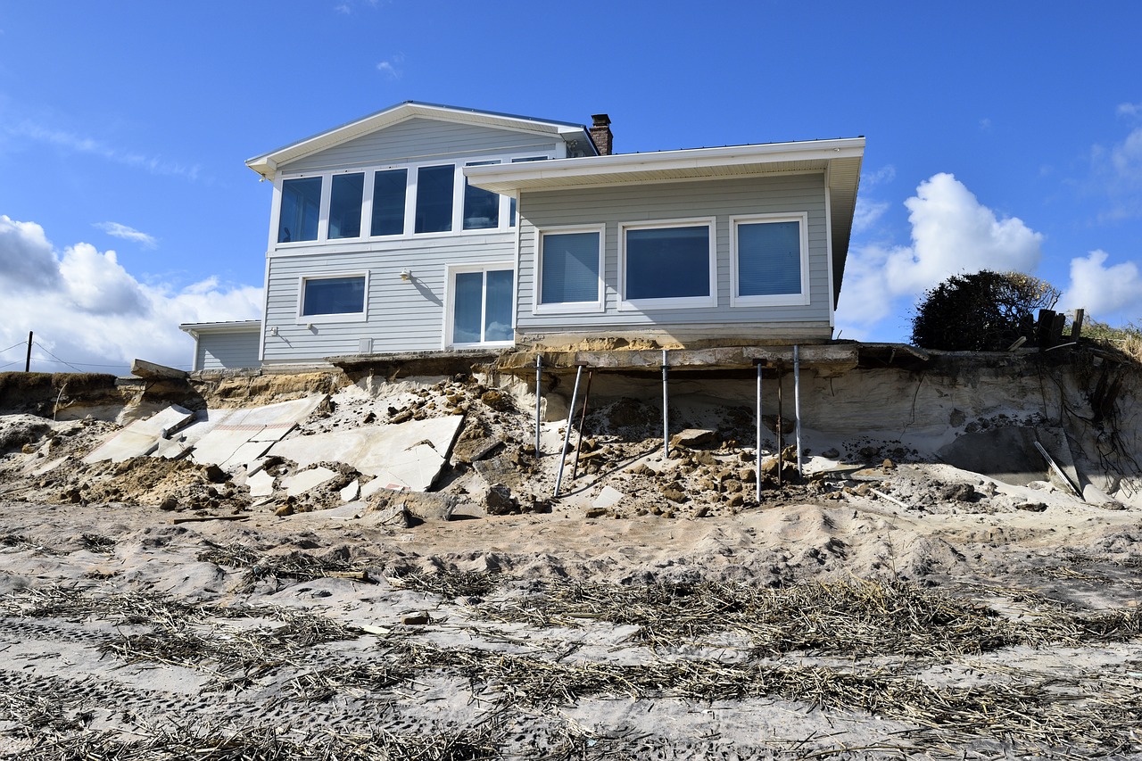 Property damage. Sand House.