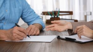 Blog 10 public adjuster vs attorney
