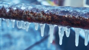 Blog 7 frozen pipe insurance coverage