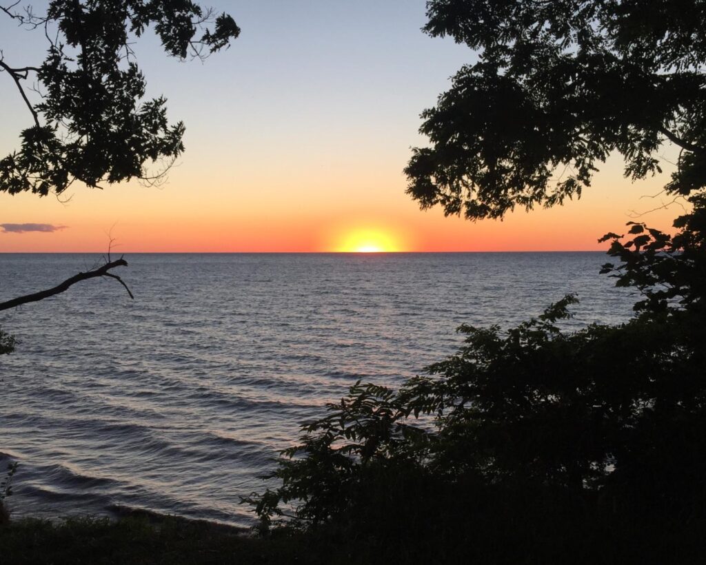 phtLake Erie Liz Hillpht1572612545975